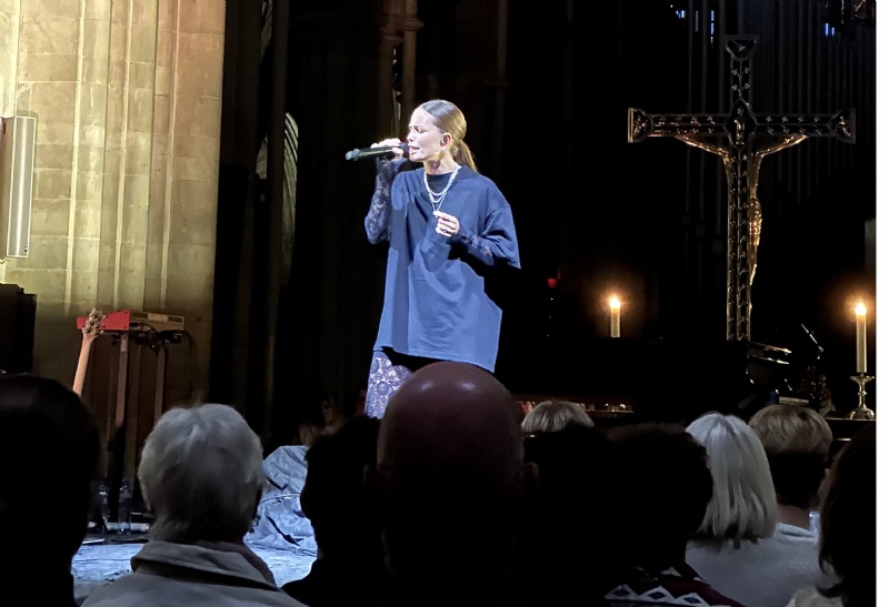 Oda Felicia Bardal Sigstad Abdelmaguid under konserten i Nidarosdomen august2024. Foto: Elisabeth Tufte